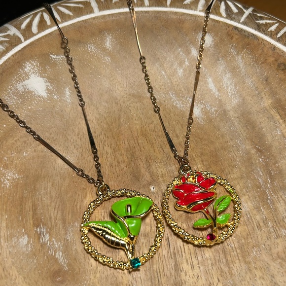 Vintage Green Calla Lilly & Red Rose Flower Gold Tone Necklaces - Picture 3 of 14